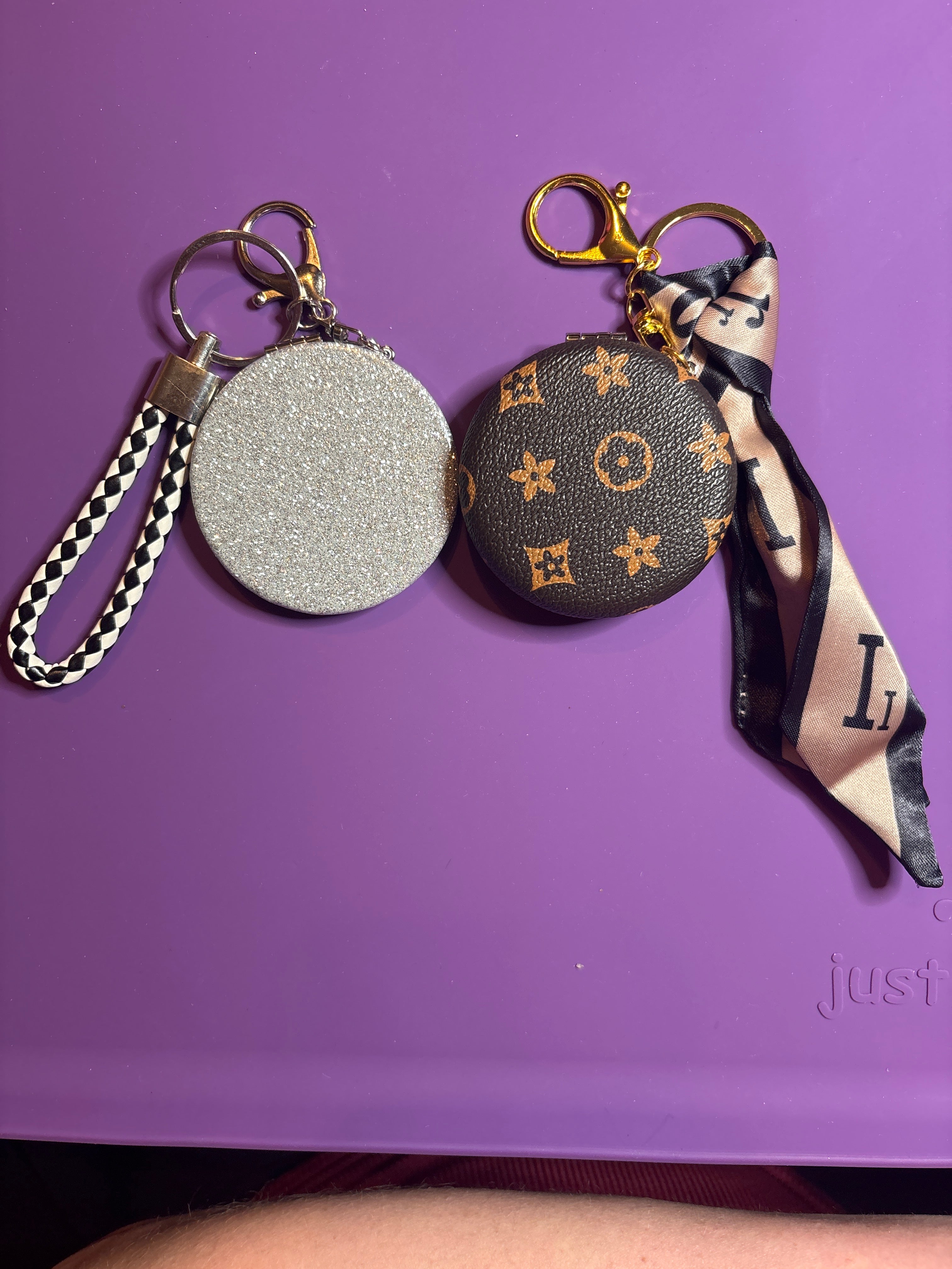 Compact mirrors