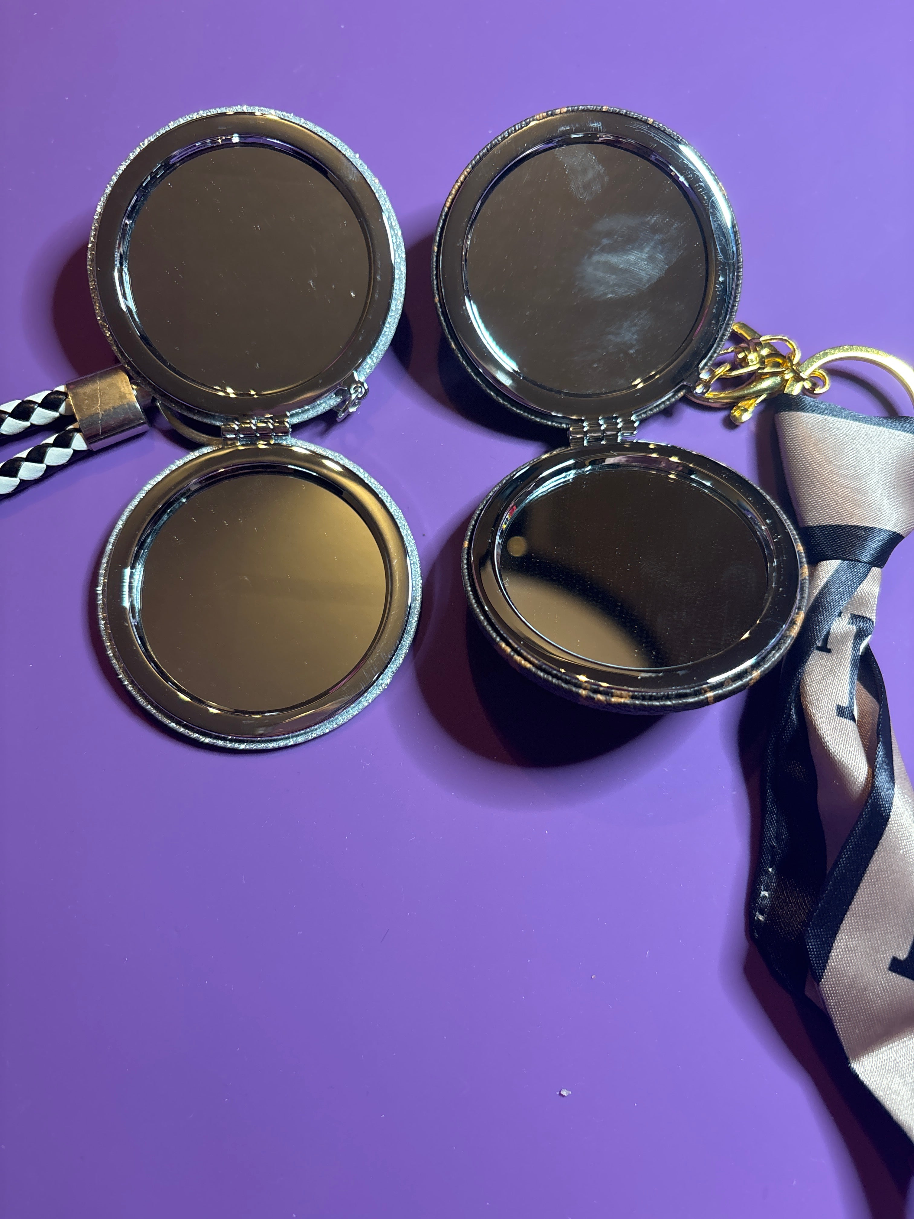 Compact mirrors